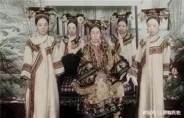 一组老照片告诉你,她们的容貌不输女明星|婉容|珍妃|妃嫔_网易订阅