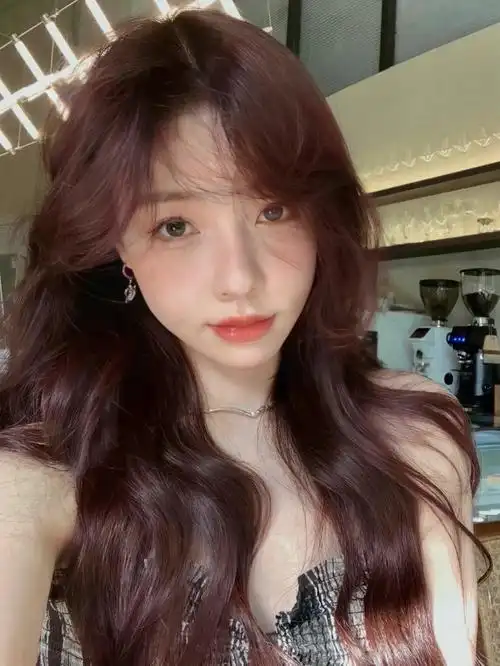 染红发了才真的好夏天好显白染了红色头发