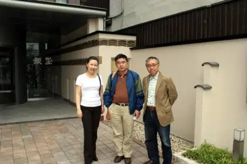 倪琳老公钱文忠(钱文忠,人称时尚先生,教授玩家,他为何对余秋雨,推崇