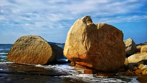 196张图片记录海边山上鬼斧神工,千姿百态,惟妙惟肖的石头 - 美篇