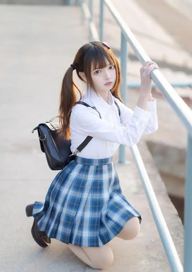 好可爱的双马尾jk妹妹,放学后要一起回家吗?