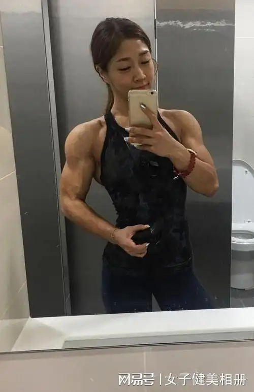 韩国肌肉女kang young