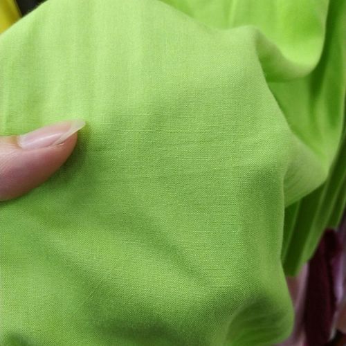 一米价棉绸净色40支纱高密度苹果绿荧光绿布料人造棉人棉纯色面料
