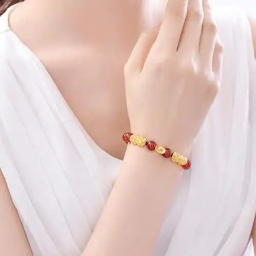 中国黄金t0378招财貔貅元宝黄金手链女士款足金转运珠红玛瑙路路通