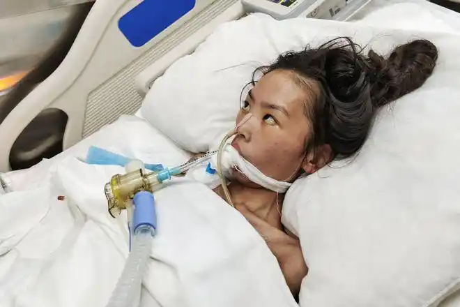 母亲哭诉:命比钱重要,负债也要留住女儿|李晗|监护室|icu_网易订阅