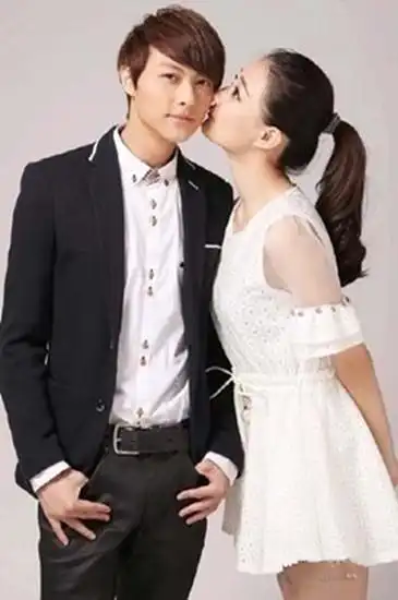 【图】王子邱胜翊和徐璐结婚照片欣赏 六一夫妇如何走红网络