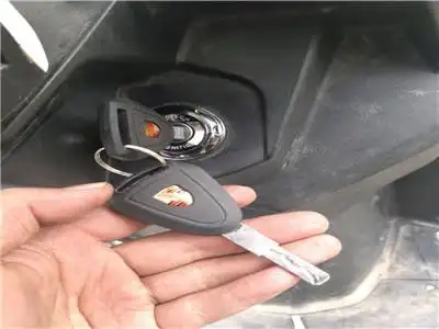 电动车钥匙全丢上门换锁案列