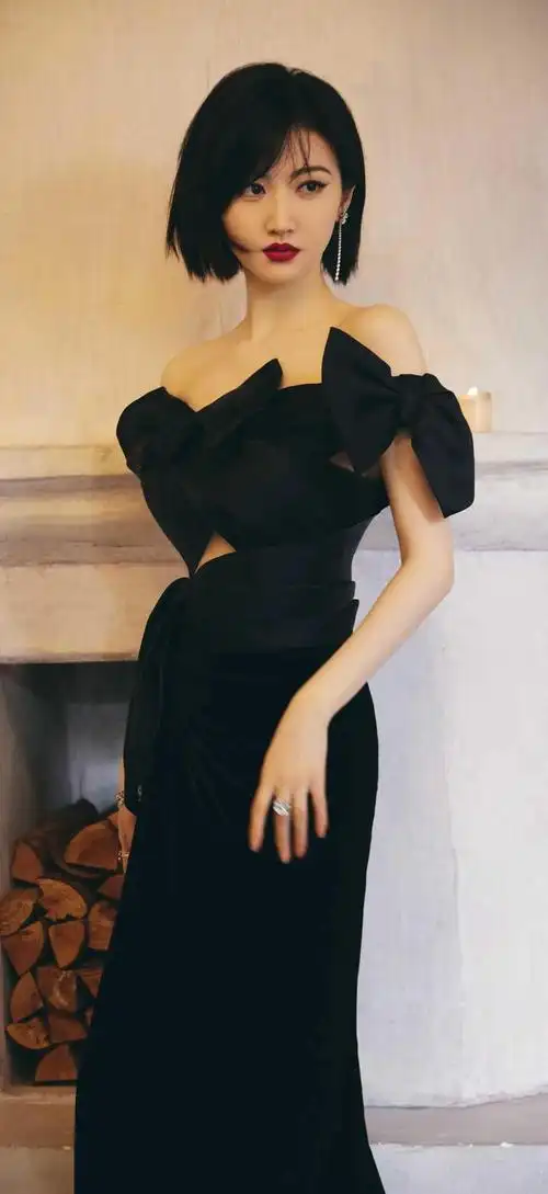 美女明星系列壁纸~景甜,黑色礼服好看还是花色礼服好看