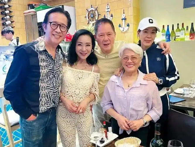 特价区精挑细选,曾倾家荡产欲自杀_魏秋桦_男友_因为