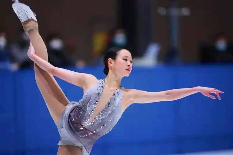 官方解答:北京冬奥花滑女单为什么选朱易,不选陈虹伊,林姗?