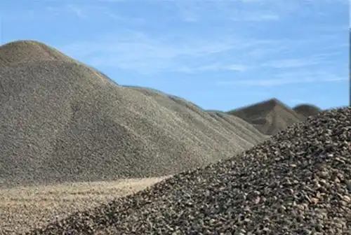 把采自于河,山,海等处的砂石称为河砂,山砂和海砂,或统称为天然砂石