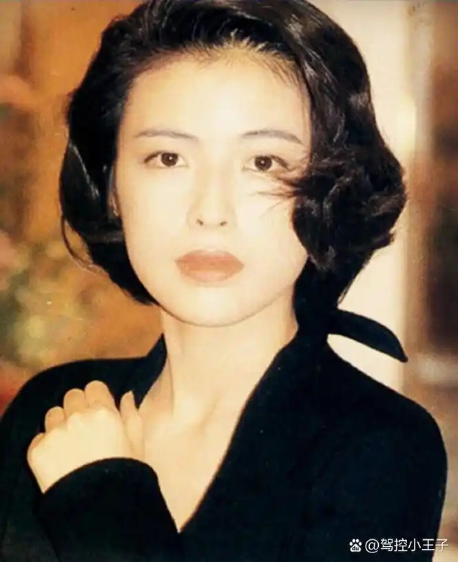 张学友和妻子罗美薇的故事充满了波折和挫败,但他们最终重归于好.