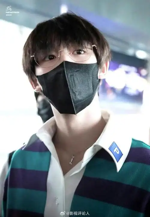 漂亮程鑫什么发色都可以轻松驾驭