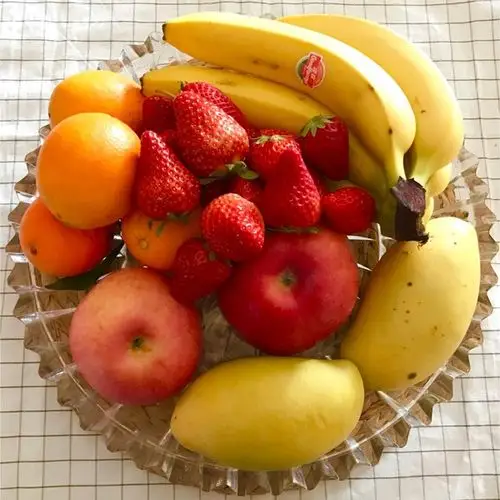 分享作品 香蕉,草莓,芒果,橙子,苹果 给女儿买的水果#香蕉