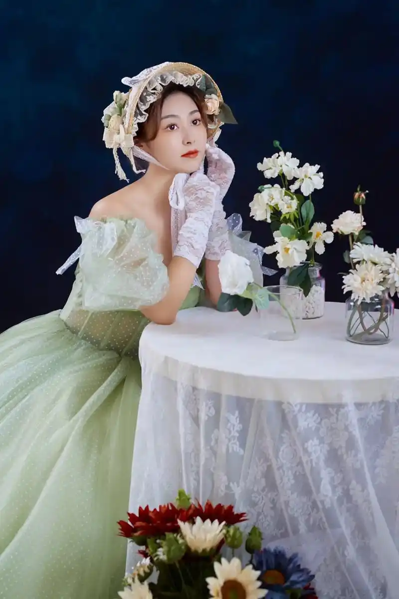 个人写真 #法式浪漫 #瑞丽薇薇新娘婚纱摄影 - 抖音