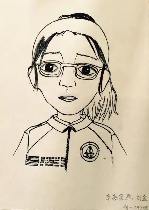 初一孩子们的自画像