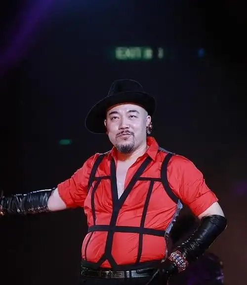 陈冠希年轻时有多帅?黄伟文说宁愿用自己的才华来换陈冠希的脸