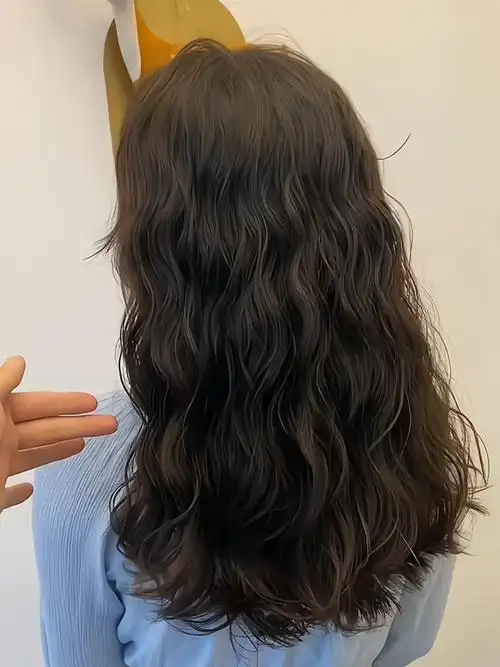 鸡显发量多并且特别减龄#法式烫发  #法式烫发  #烫发  #法式慵懒卷发