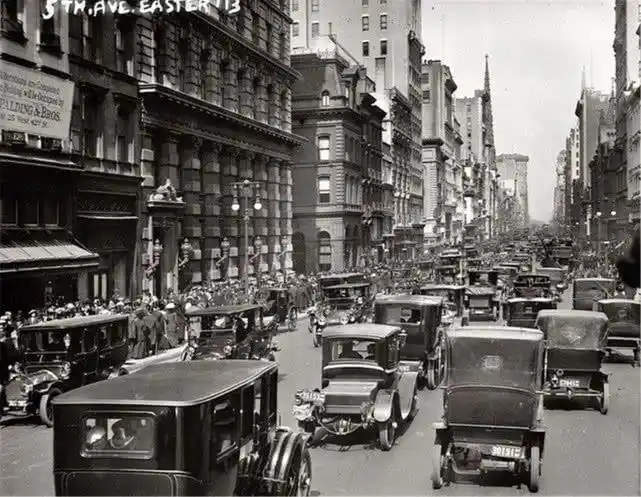 老照片:100年前的美国是什么样的?高楼大厦,车如流水马如龙