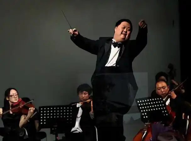 回顾智商3岁天才指挥家舟舟繁华逝去谎言过后又是怎样的人生