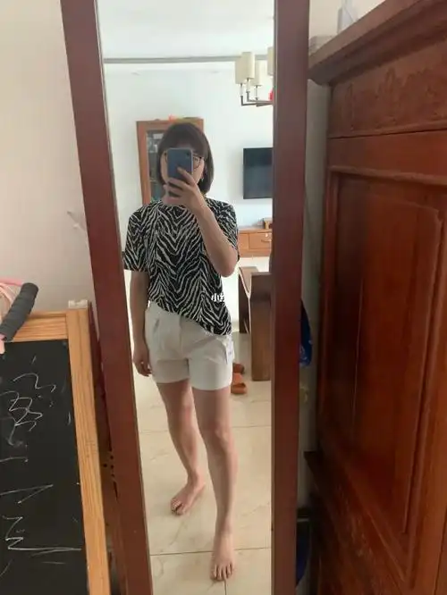 我的158身高110斤体格子