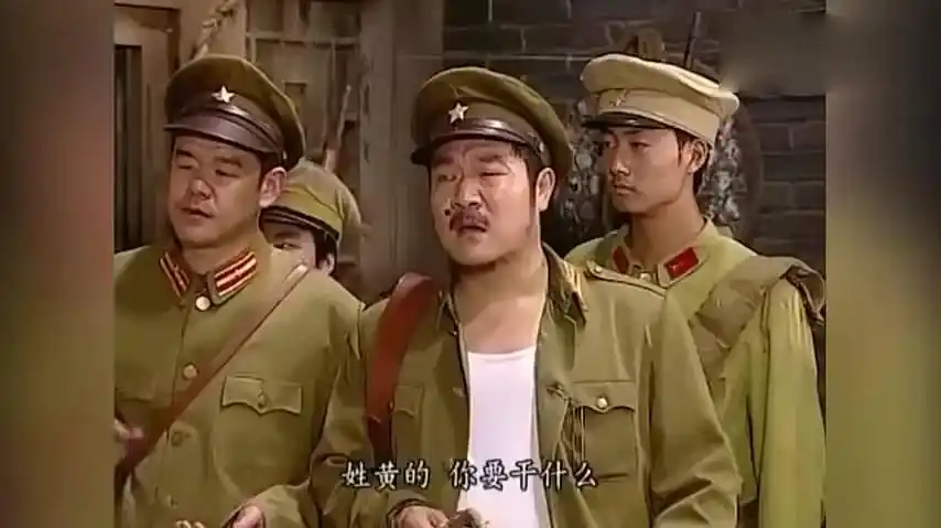 地下交通站男神说有要务在身黄金标你今天的公务就是挨揍