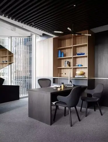 mim design 新作 | 纯白金属网点缀的极简风办公室