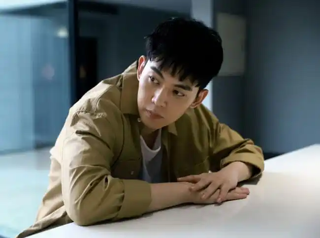 网上爆料唐晓天交往的第一个女友叫王祉诺,但是有细心的网友曾在ins