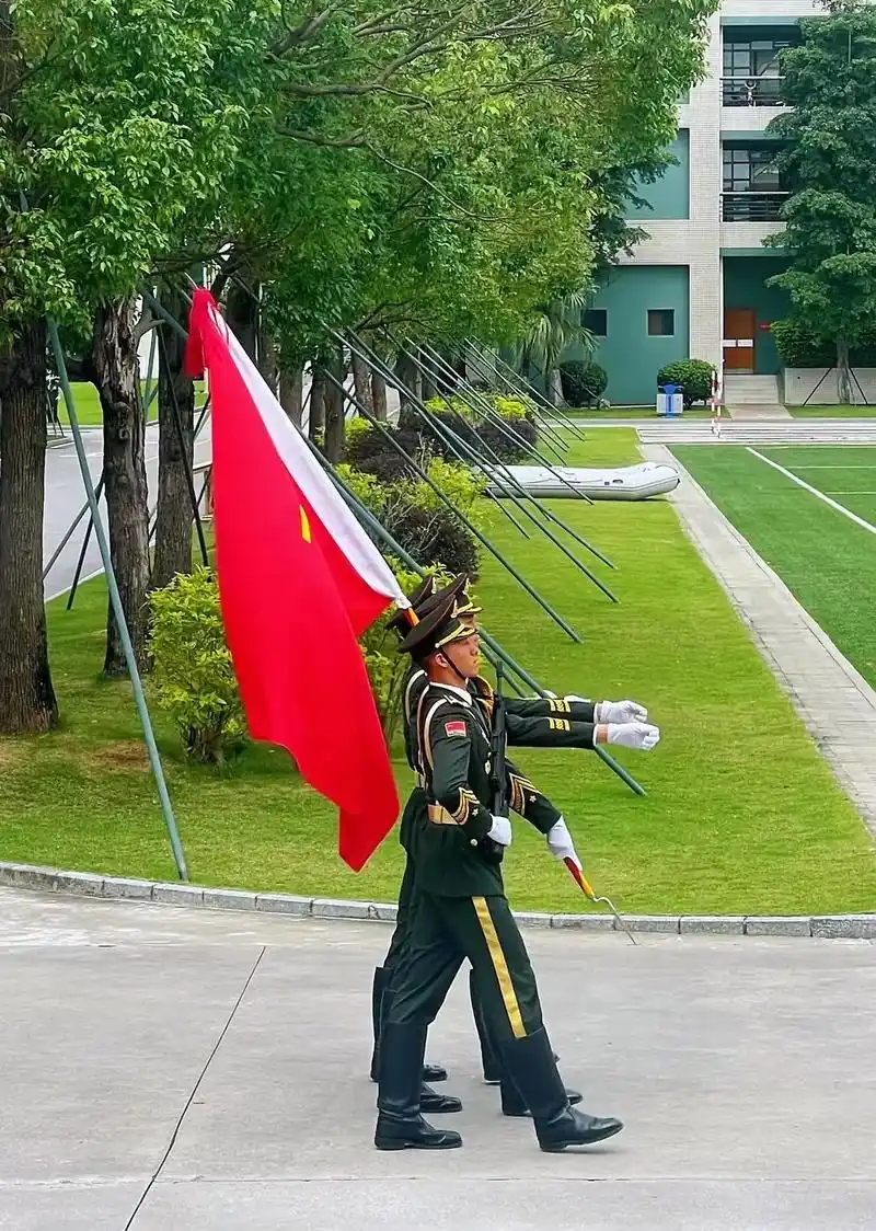 9899中国人民解放军驻澳门部队开放日!