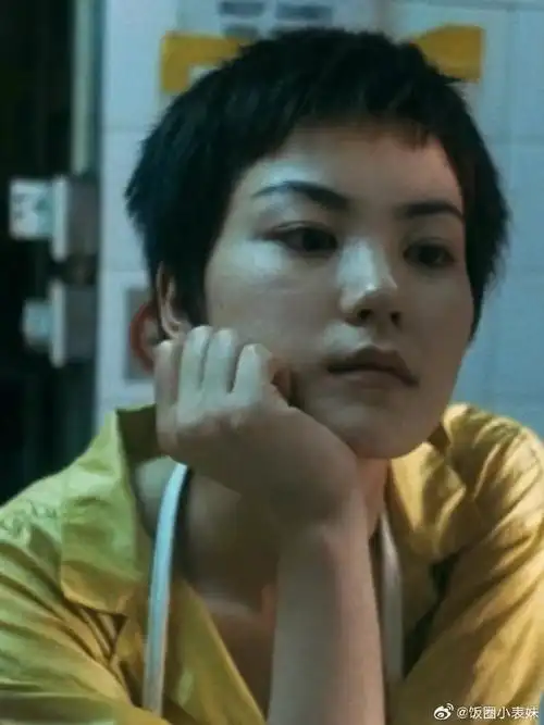 海关战线香港首映王菲看谢霆锋的眼神##海关战线首映礼王菲谢霆锋