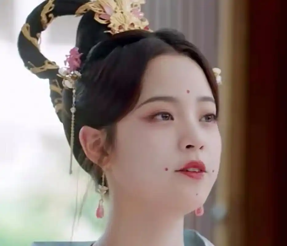 欧阳娜娜# 古装《永安梦》饰演长安第一美人,你们觉得怎么样?
