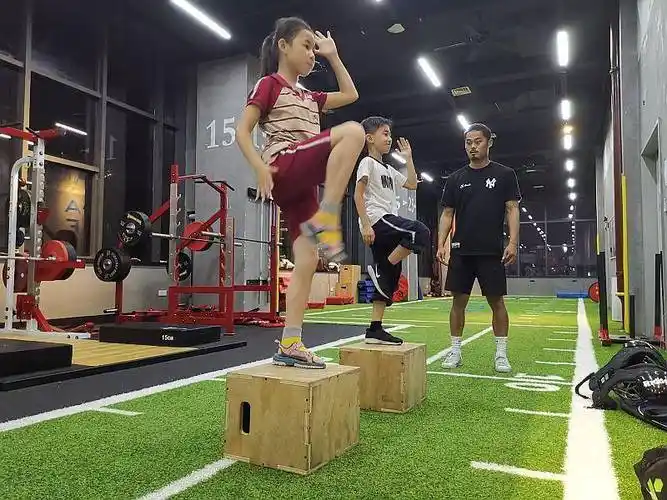 青少年体能训练&橄榄球课程暑期班!-在线订票-互动吧