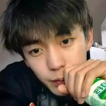 看起来很气质意境唯美帅气男生头像真人帅哥照片