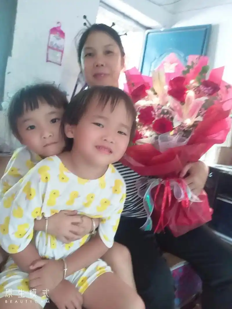 每一张照片都是满满的回忆  - 小香玉 - 抖音