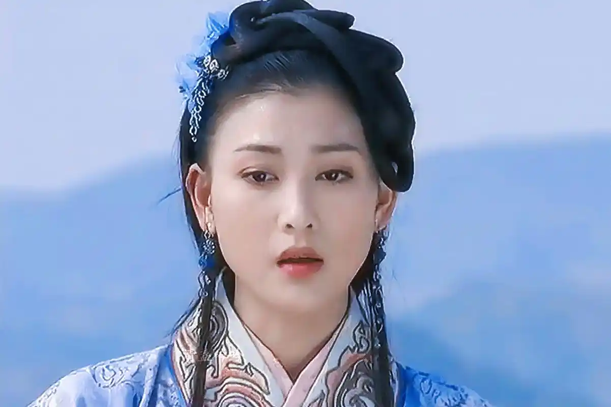 李彩桦被人熟知的角色是艾利,但是她的昭君也很好看呀!