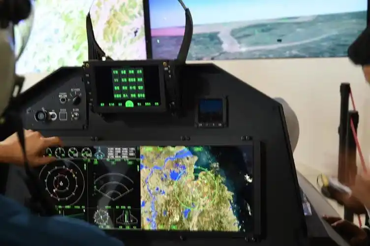 这是歼20座舱细看航展先进军机座舱