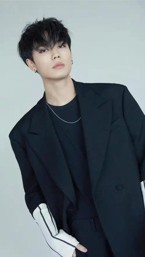 林彦俊帅气写真手机壁纸_明星_手机壁纸下载_美桌网