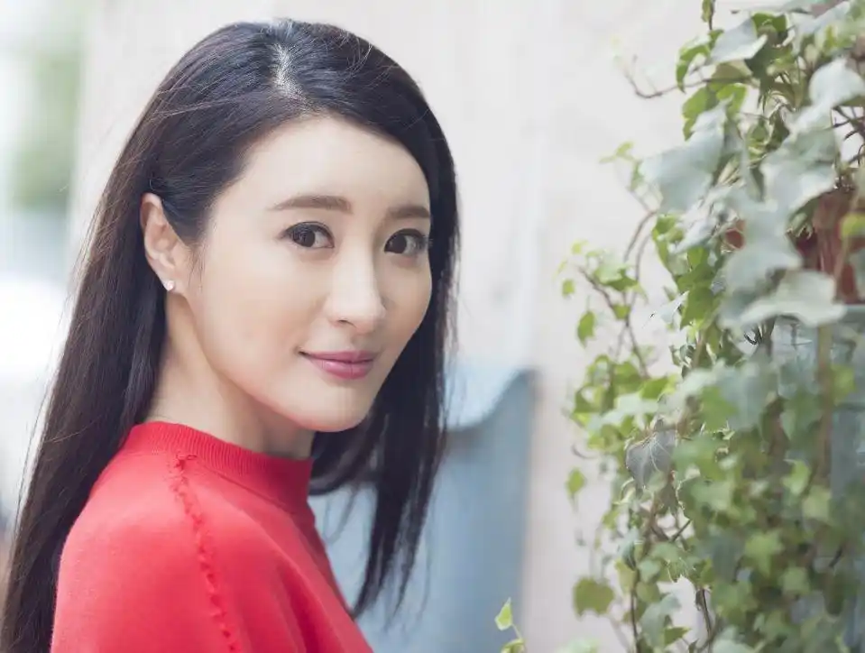 林夏薇受访谈离开无线后的一年.