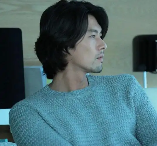 玄彬平时是清爽少年,留胡子又man又坏