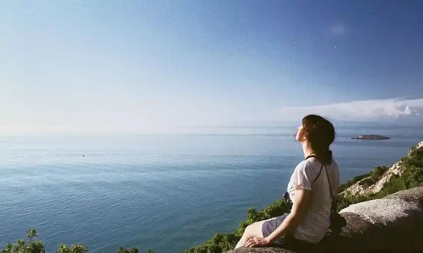 心理测试:哪个女孩会收到远方爱的呼唤,测你会和前任重燃爱火吗