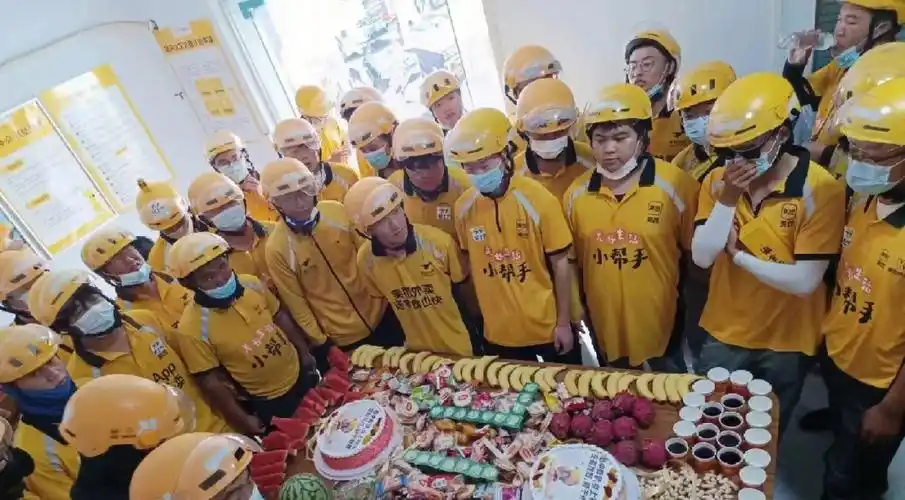 外卖送餐工资一万五