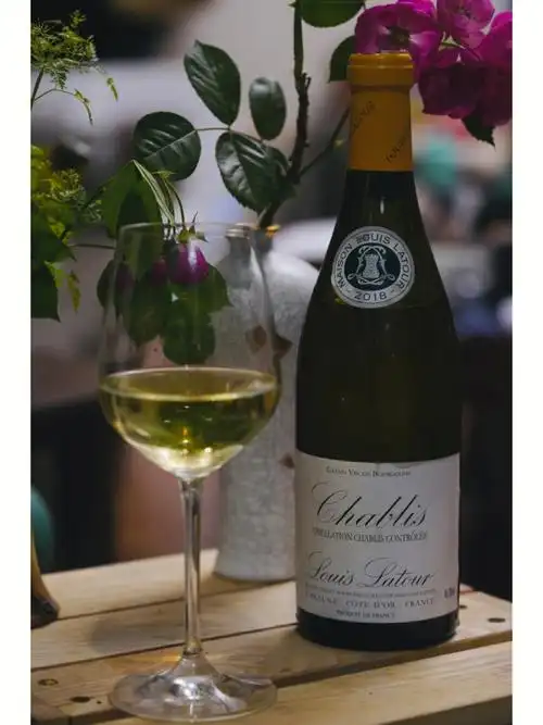 日常喝酒路易乐图的莎布利