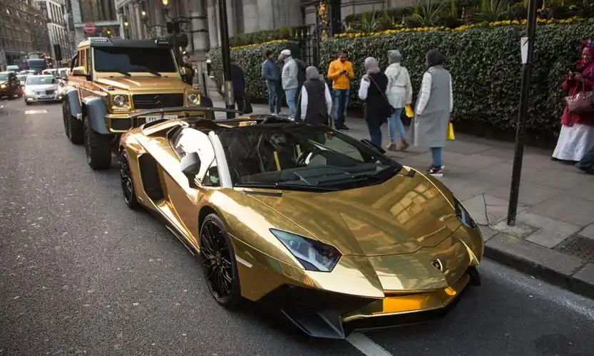 迪拜遍地豪车连出租车都是超跑带你走一遭实情绝对惊到你