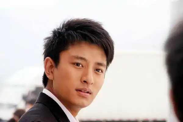 1984年4月12日出生于黑龙江省哈尔滨市松北区,中国内地影视男演员