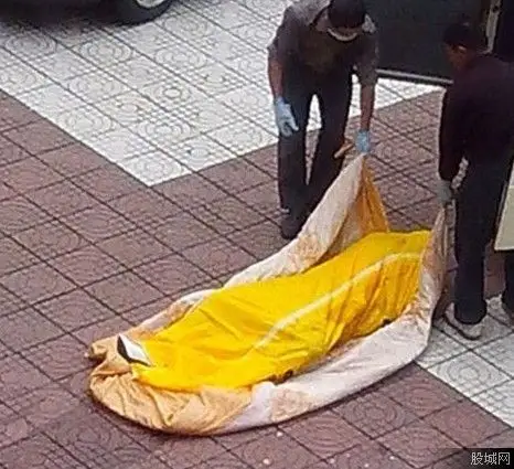 南昌航空学生宿舍惊现腐尸 红衣男孩事件悬案重现