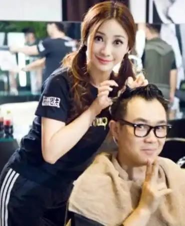 43岁的柳岩:终于在包贝尔"伴娘事件"8年后,活成大女主