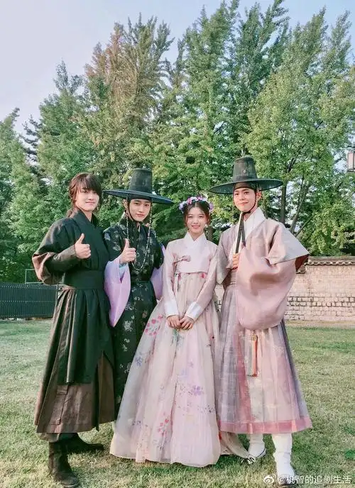 朴宝剑金裕贞真的很有cp感啊