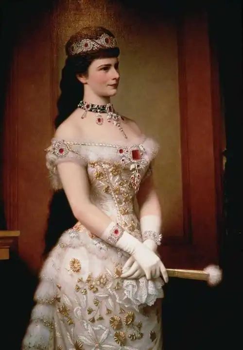 欧洲传奇美人茜茜公主绝版私房照,因为细腰而美名远扬