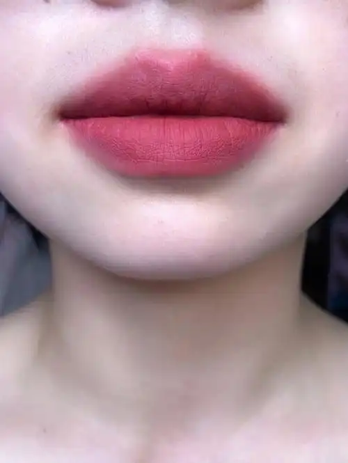 而且还很好卸不染唇(看p3)#无滤镜口红试色#原相机口红试色#dior720唇