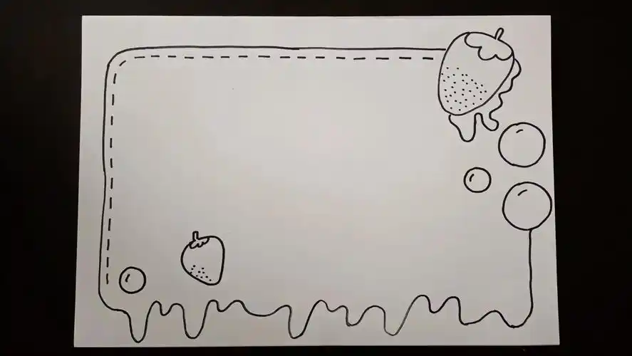 可以自己进行涂色添加名称@日常薯#幼儿园画册封面#简笔画#儿童画册